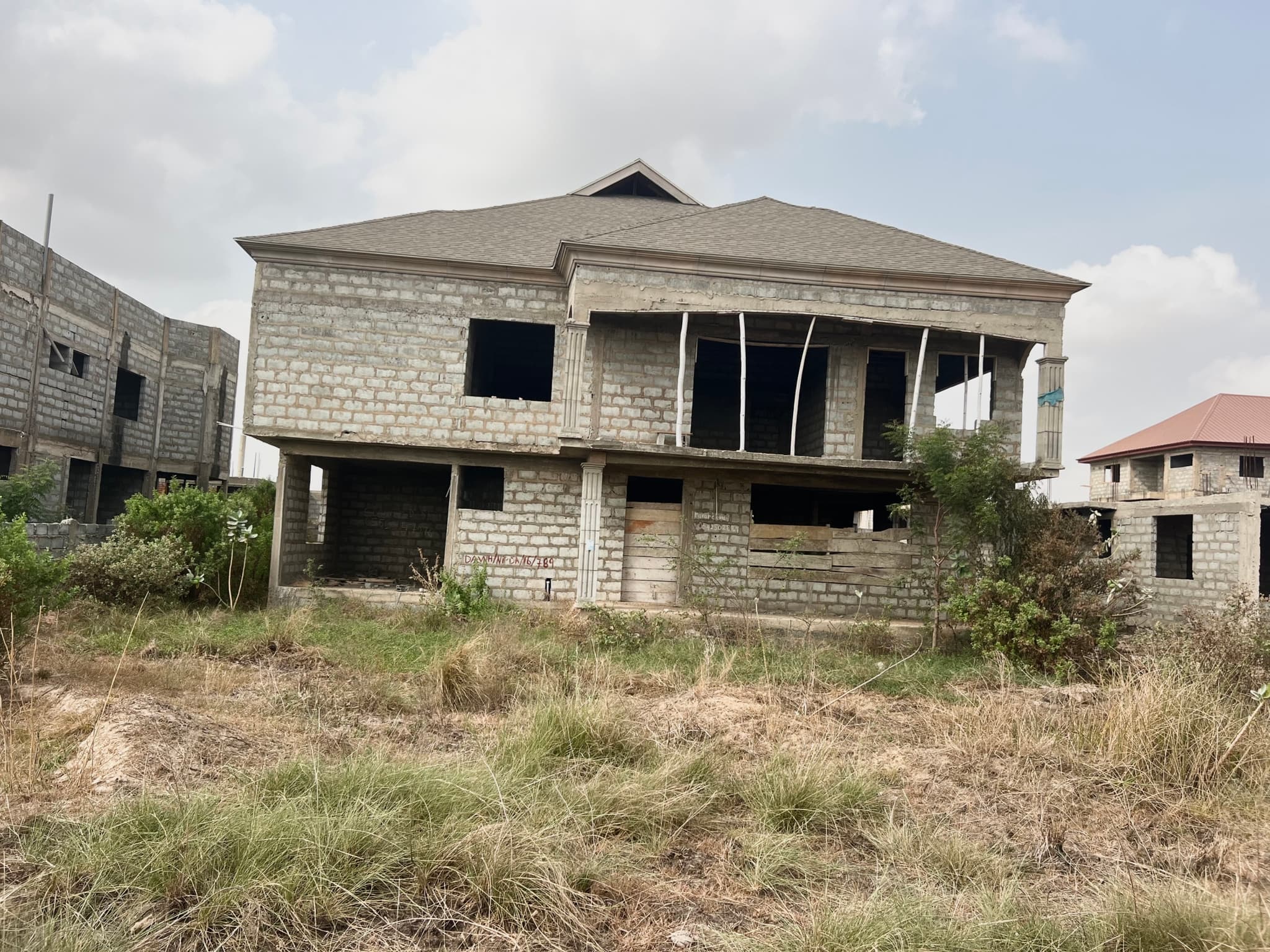 4Bedrooms House for sale at Dawhenya