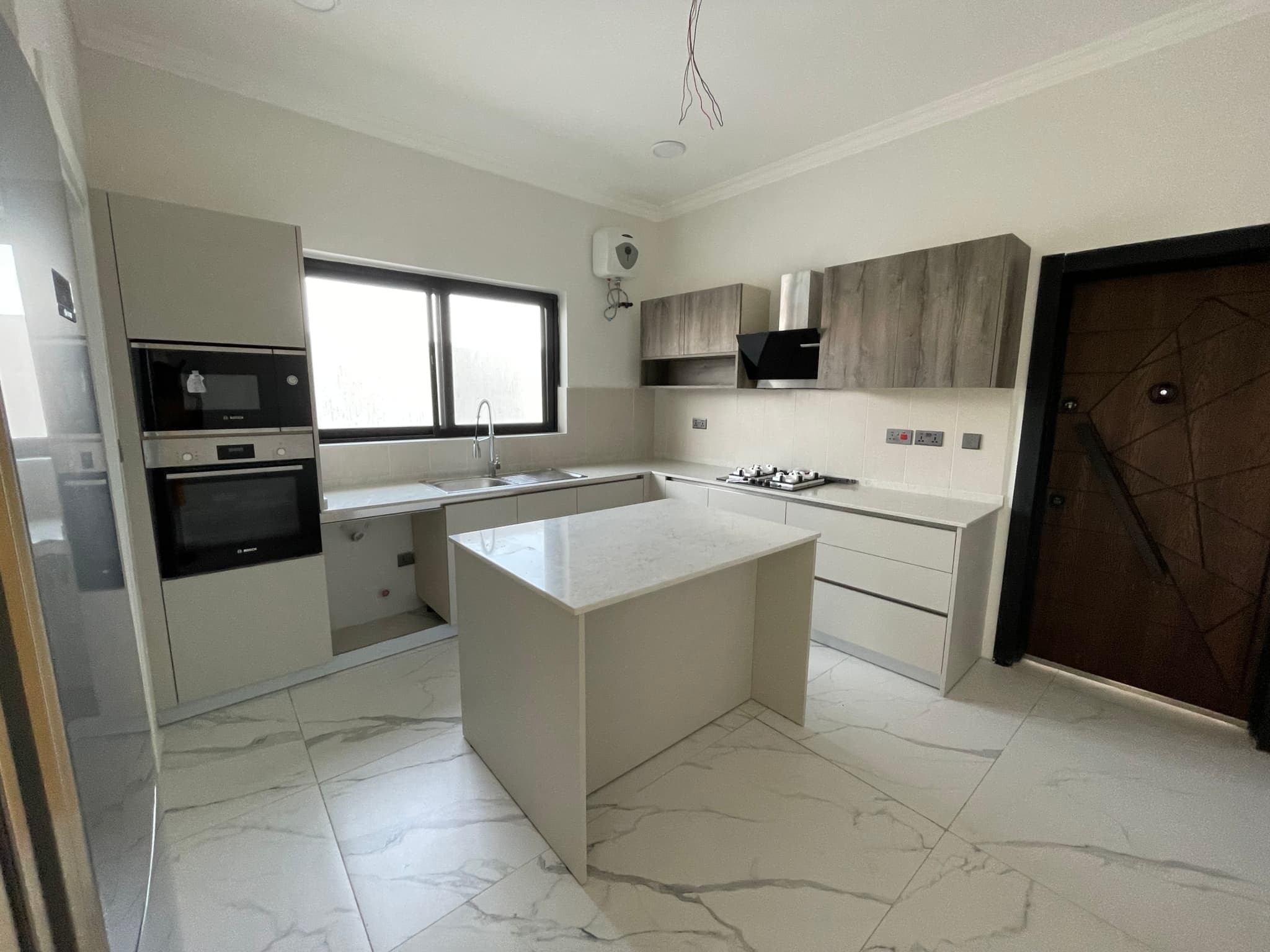3 Bedroom Detached Townhouse At The Kharis