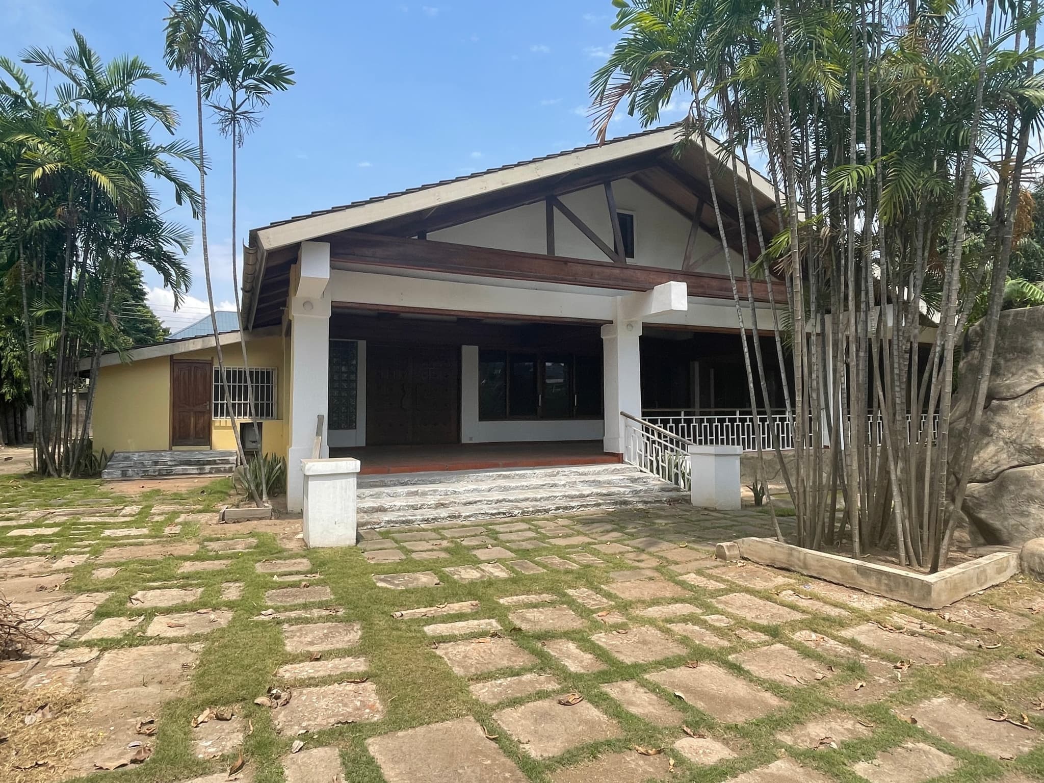 4 bedroom house for sale in 4-bedroom House With Boys' Quarters In Dzorwulu